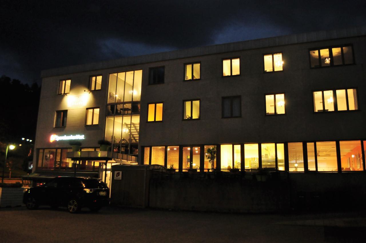 Suldal Hotell Sand  Ngoại thất bức ảnh